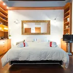 Carpoforo Apartment