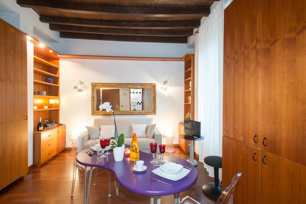 Carpoforo Apartment Mailand